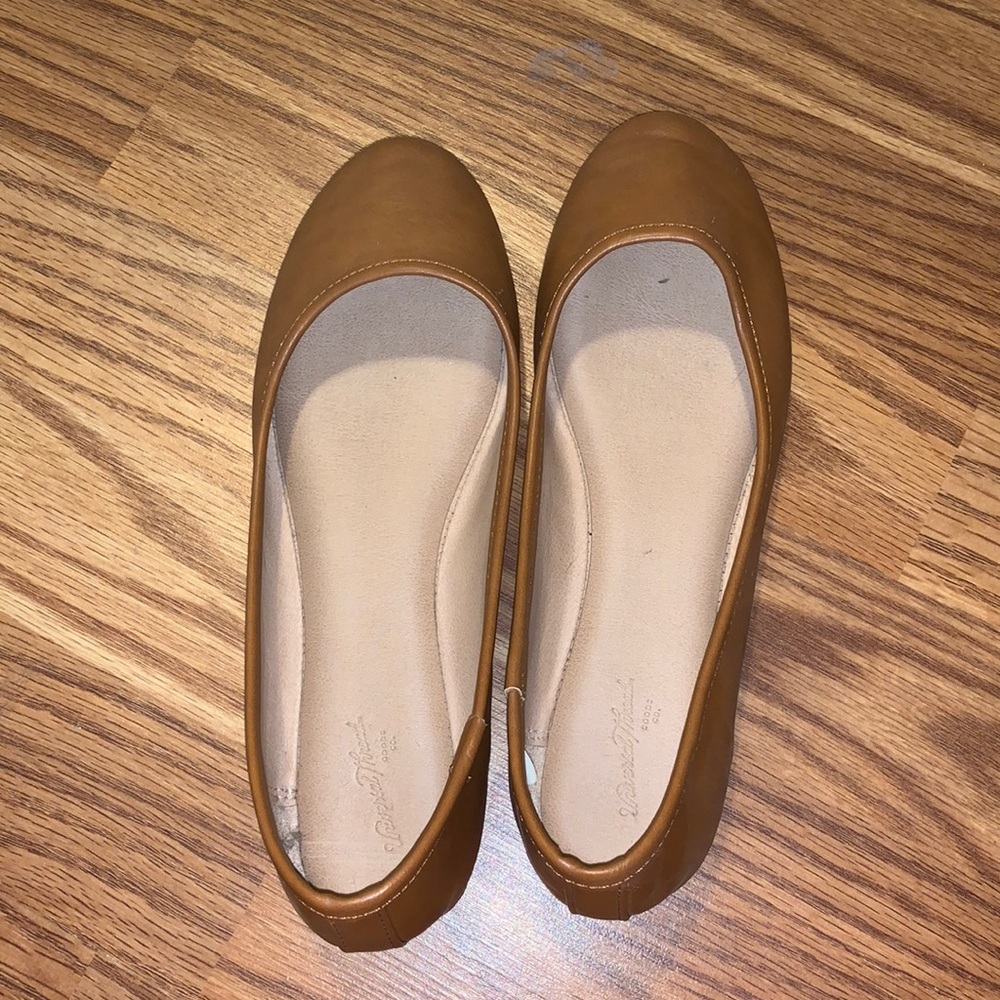 Universal Thread Flats